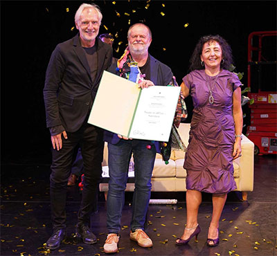 Preisträger Alexander Mitterer mit Stadtrat Dr. Günter Riegler