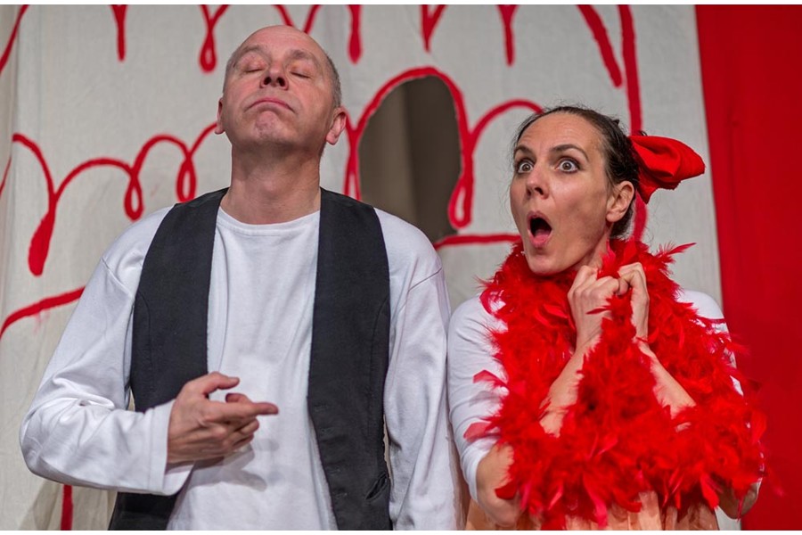 Foto: Johannes Gellner Quasi-Quasar-Theater_Die Henne Henriette