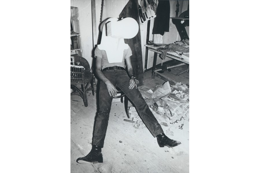 Walter Pichler, TV-Helm (Tragbares Wohnzimmer), 1967/2022